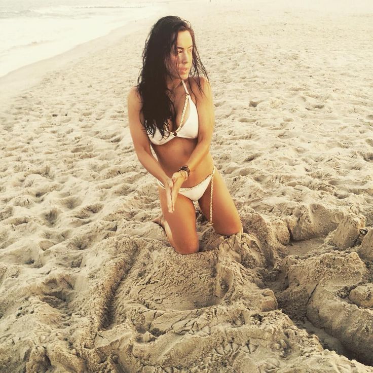 The Andrea Tantaros beach photo quickly went viral after she shared it on Instagram in 2015.
